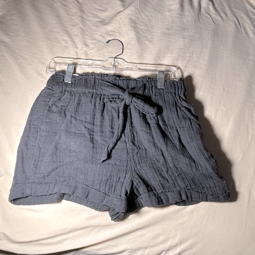 Black shorts SO
